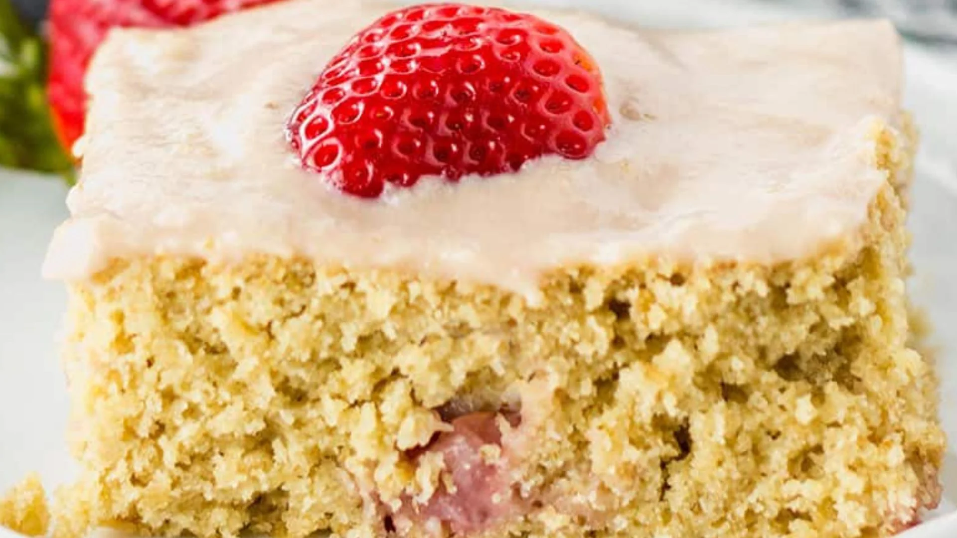 Strawberry Oatmeal Breakfast Cake Recipe