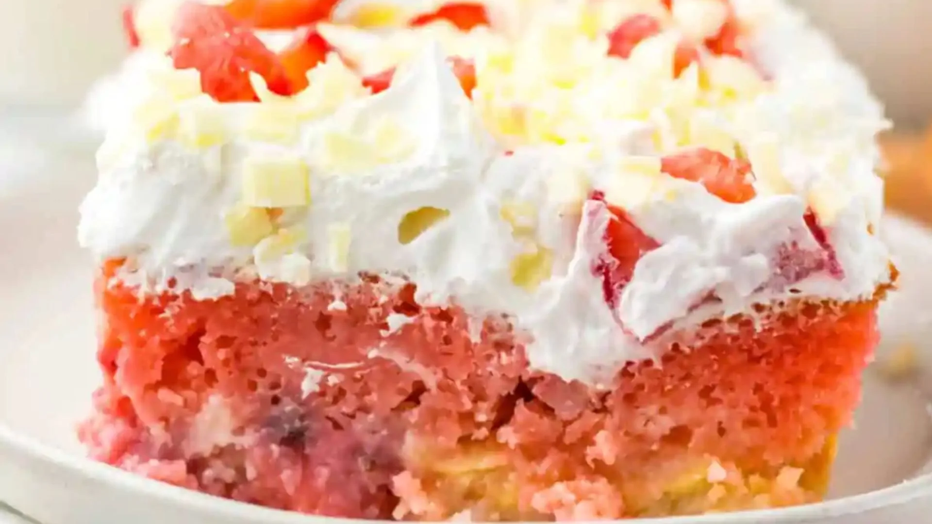 Strawberry Earthquake Cake Recipe