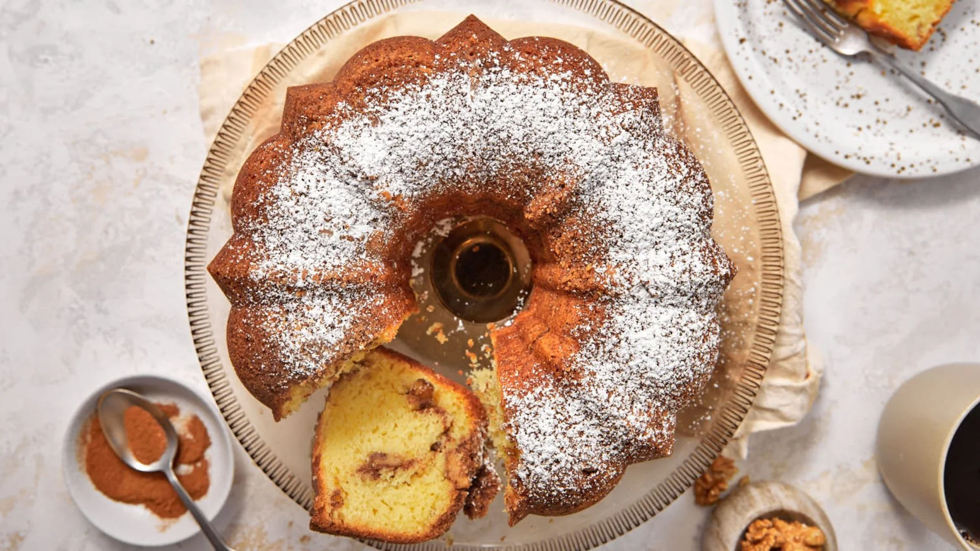Cinnamon Walnut Coffee Cake Recipe