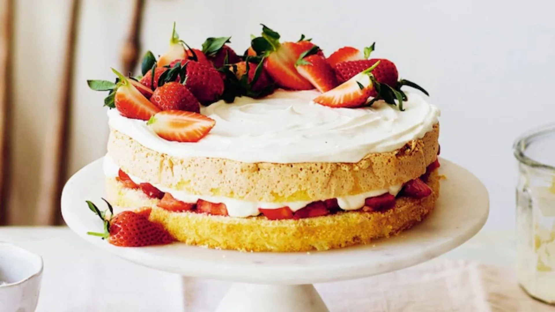 Strawberry White Chocolate Cake Recipe